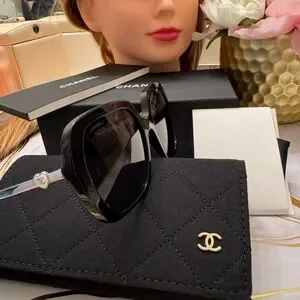 CHANEL | Accessories | Chanel Black Oversized Sunglasses  display picture 1